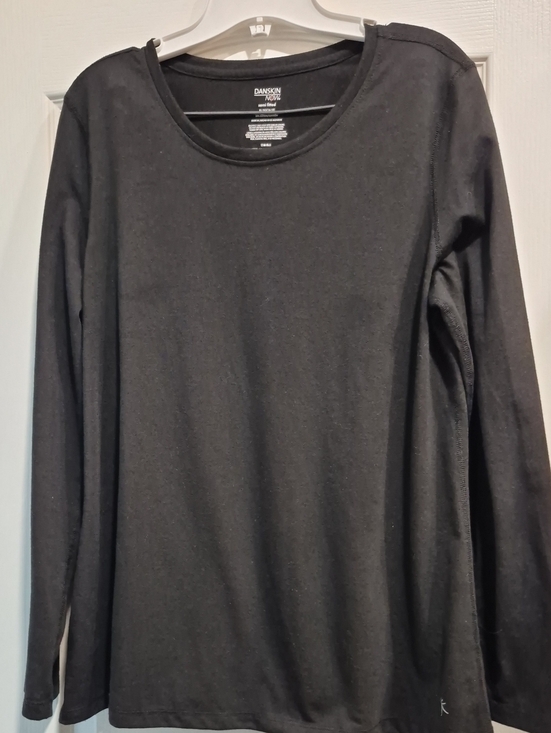 Danskin Now Tops - Danskin Now Women's Long Sleeve Tee in Black